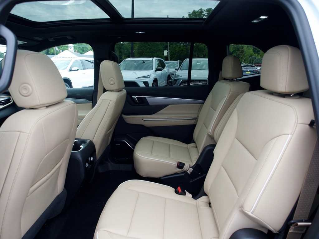 New 2027 Iridescent White Tricoat Buick Preferred image 14