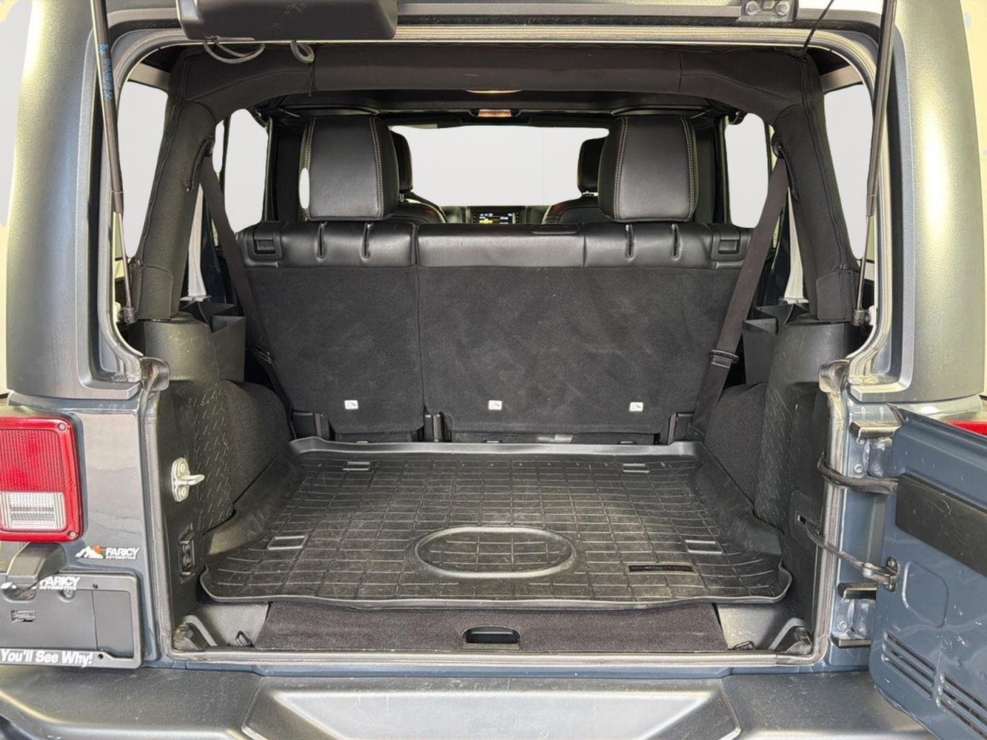 Used 2017 Rhino Clearcoat Jeep Rubicon Hard Rock image 8