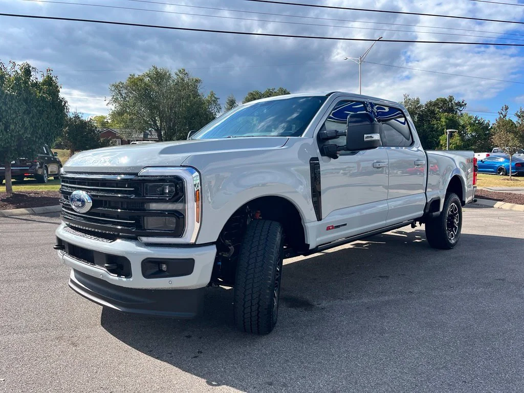 New 2026 White Ford Platinum image 3