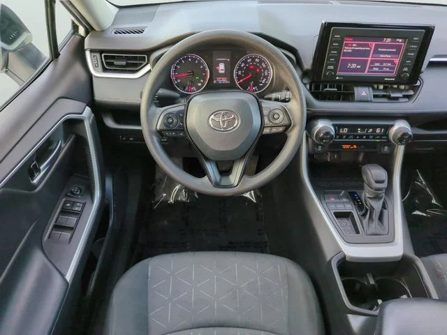 Used 2022 White Toyota XLE image 14