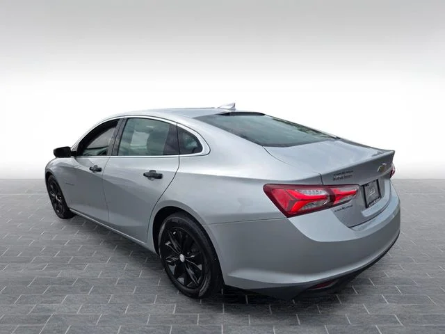 Used 2022 Silver Chevrolet LT image 5