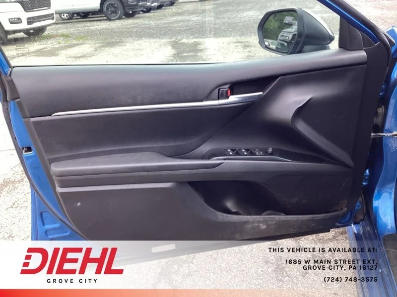 Used 2019 Blue Toyota SE image 15