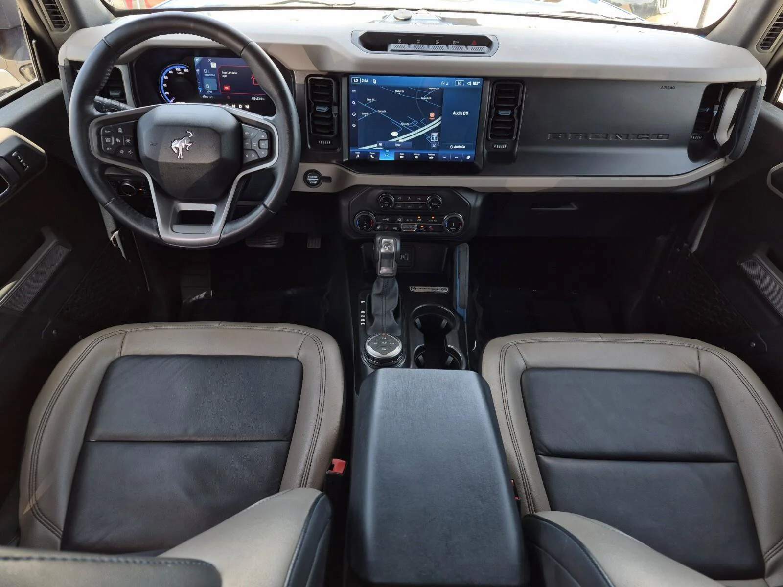 Used 2022 Velocity Blue Metallic Ford Wildtrak image 20