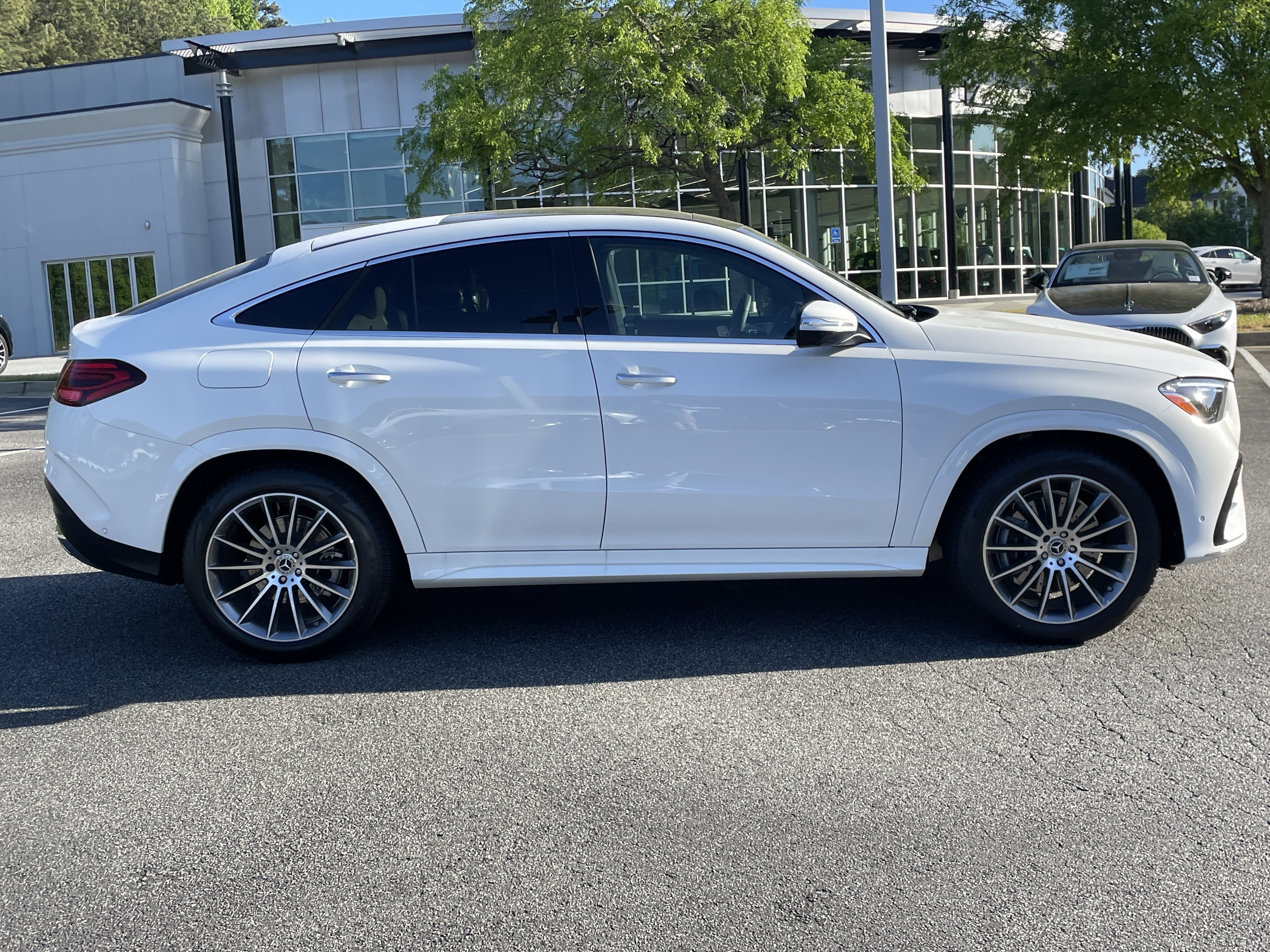 New 2026 Polar White Mercedes-Benz GLE 450 4MATIC® Coupe image 5