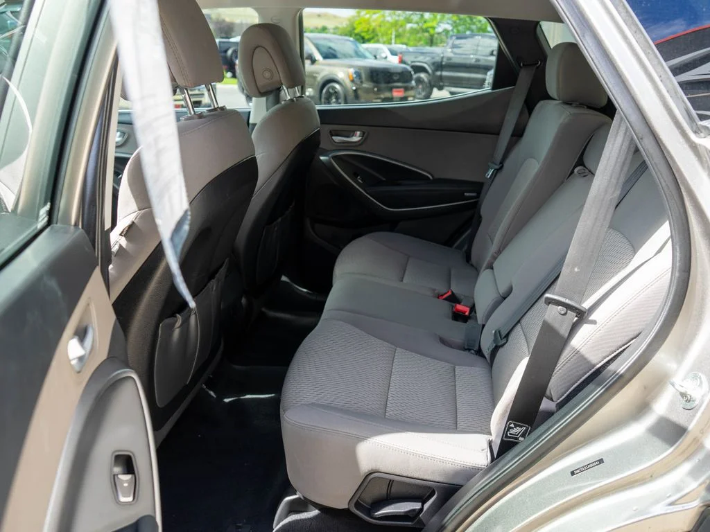 Used 2018 Gray Hyundai 2.4 Base image 12
