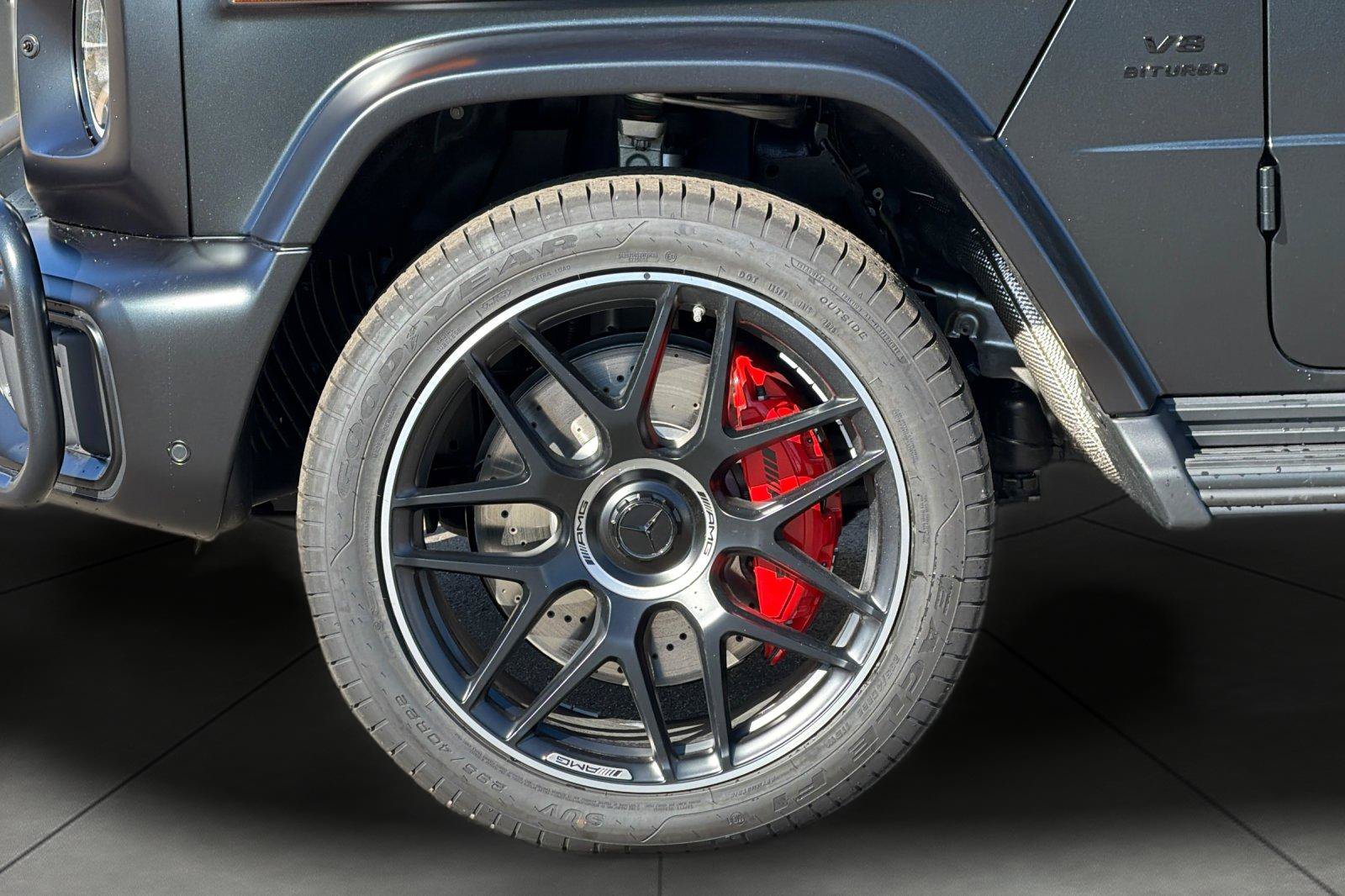 New 2027 MANUFAKTUR Night Black Magno Mercedes-Benz G 63 AMG® image 5