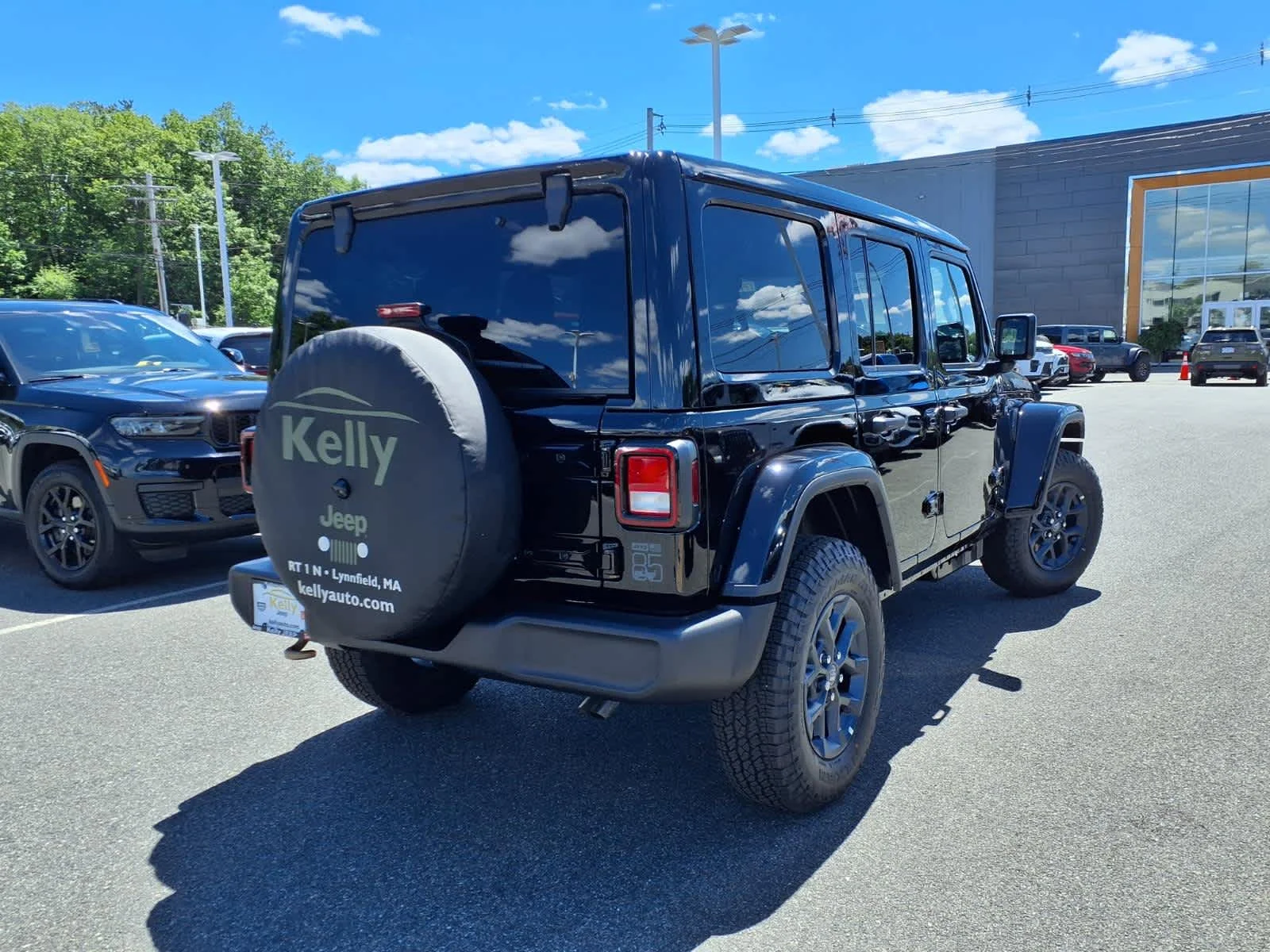New 2026 Black Clearcoat Jeep 85th Anniversary image 7