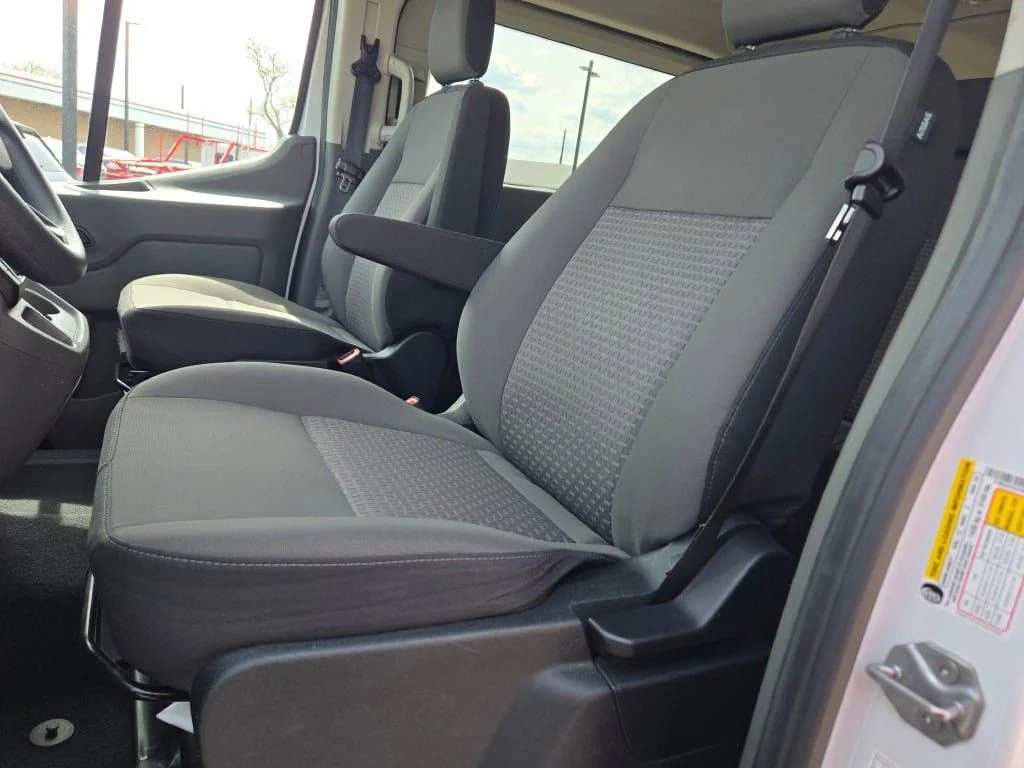 Certified Used 2024 Oxford White Ford XLT image 19