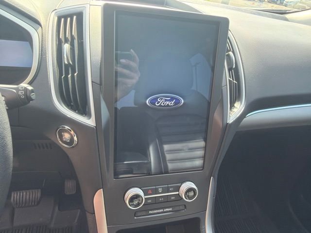 Used 2021 Silver Ford SEL image 6