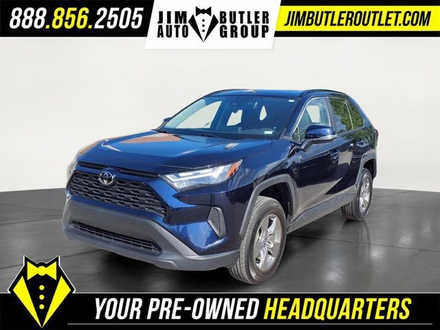 Used 2024  Toyota XLE image 1