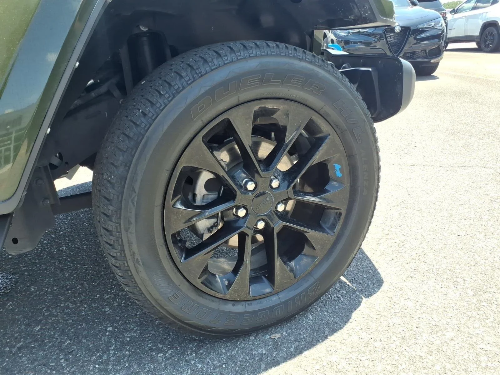 Used 2023 Sarge Green Clearcoat Jeep Sahara image 14