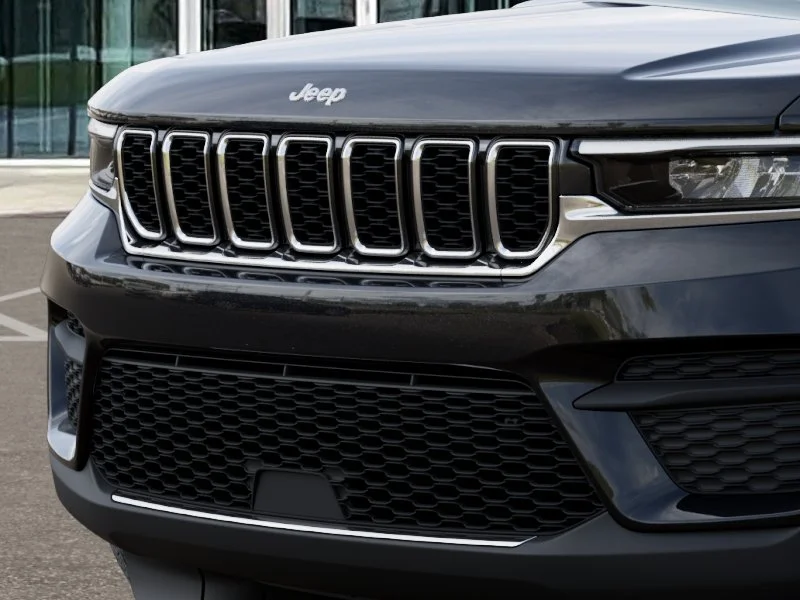 2025 Jeep Grand Cherokee Laredo - Photo 26