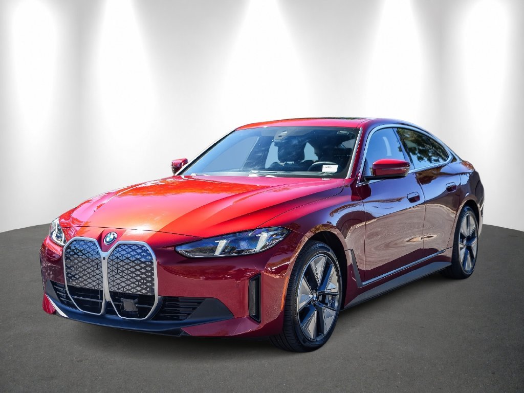 2025 BMW i4 photo 3