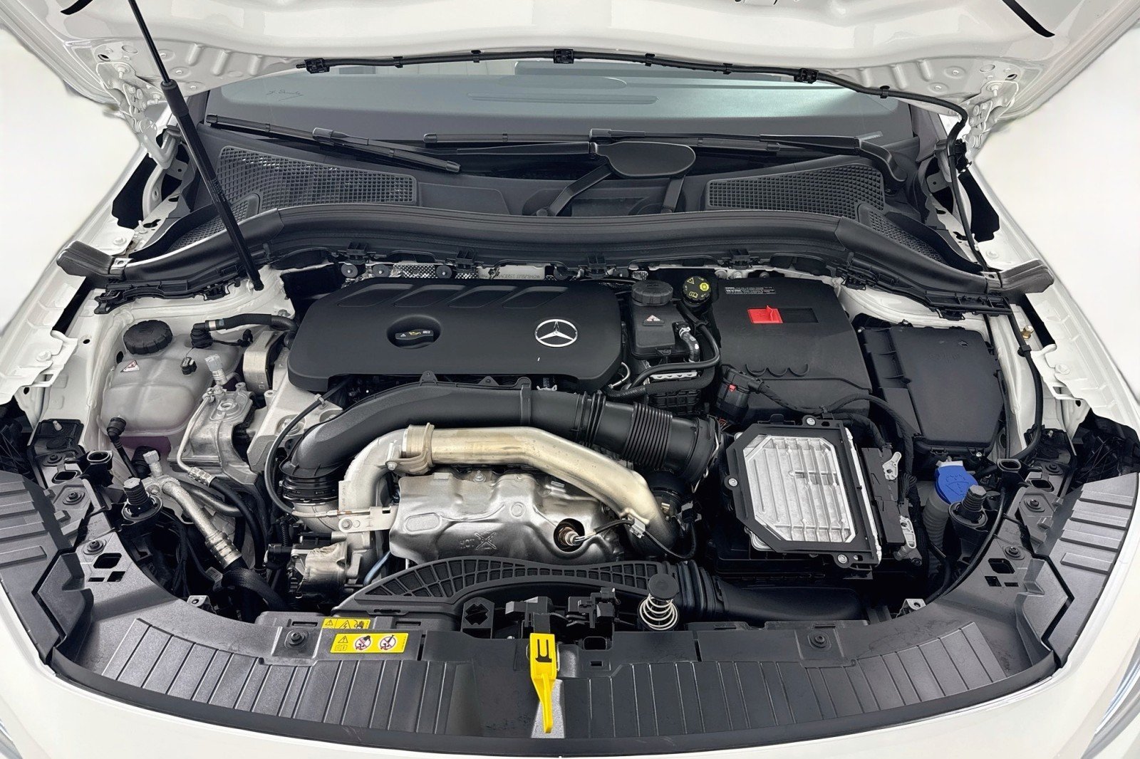 Certified Used 2026 Polar White Mercedes-Benz 250 image 12