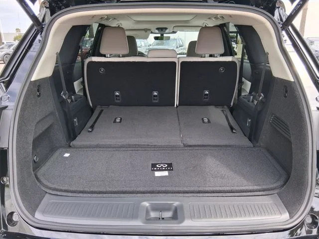 New 2027 BLACK OBSIDIAN INFINITI Pure FWD image 6