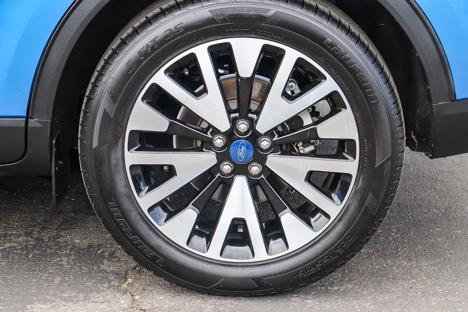 Certified Used 2020 Blue Metallic Ford SE Sport Hybrid image 14
