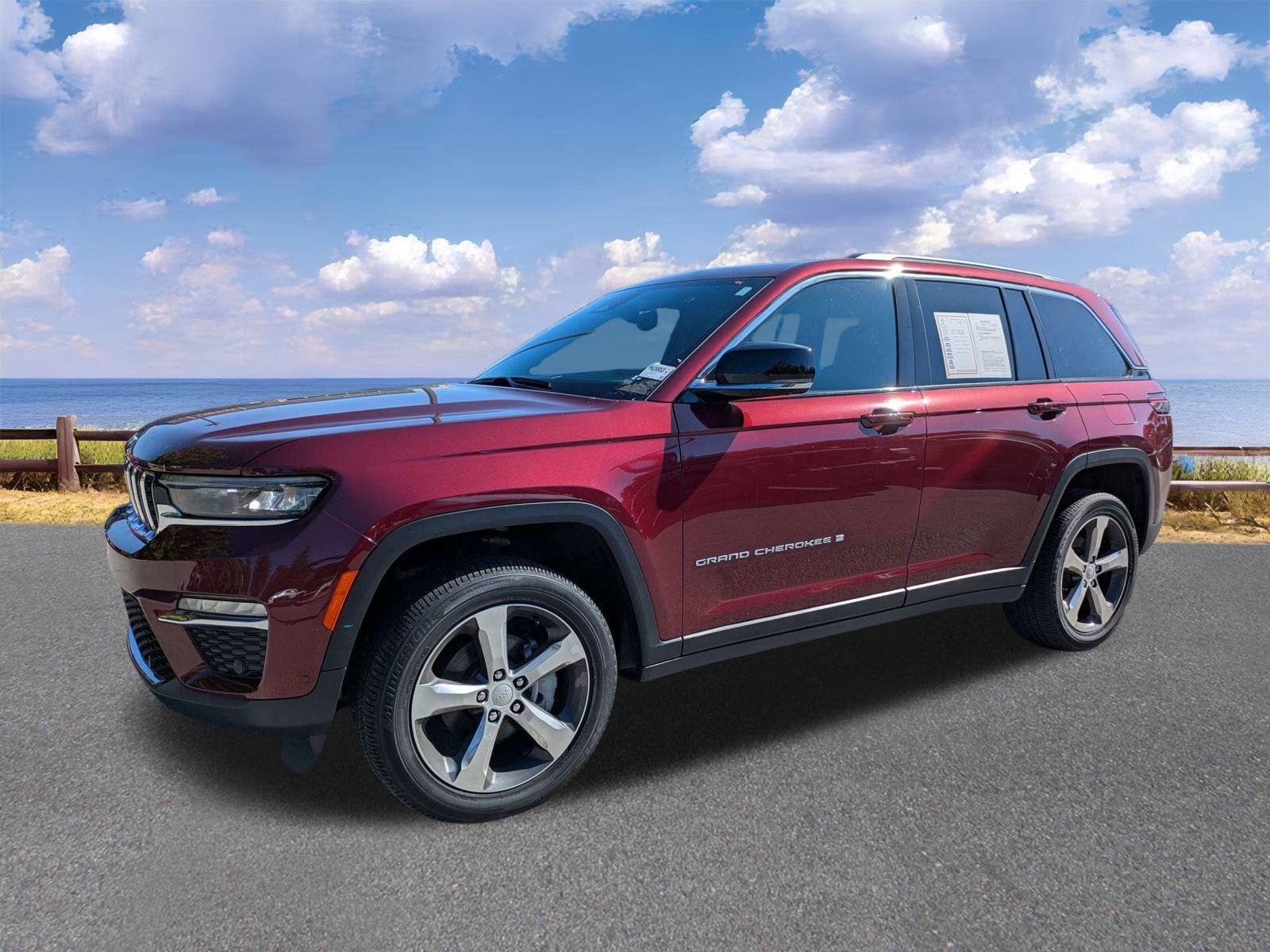Used 2025 Velvet Red Pearlcoat Jeep Limited image 4