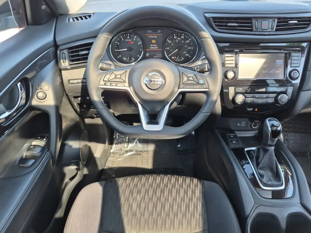 Used 2020 Gun Metallic Nissan SV image 8