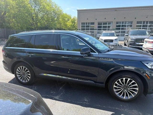 2021 Lincoln Aviator Reserve AWD's photo