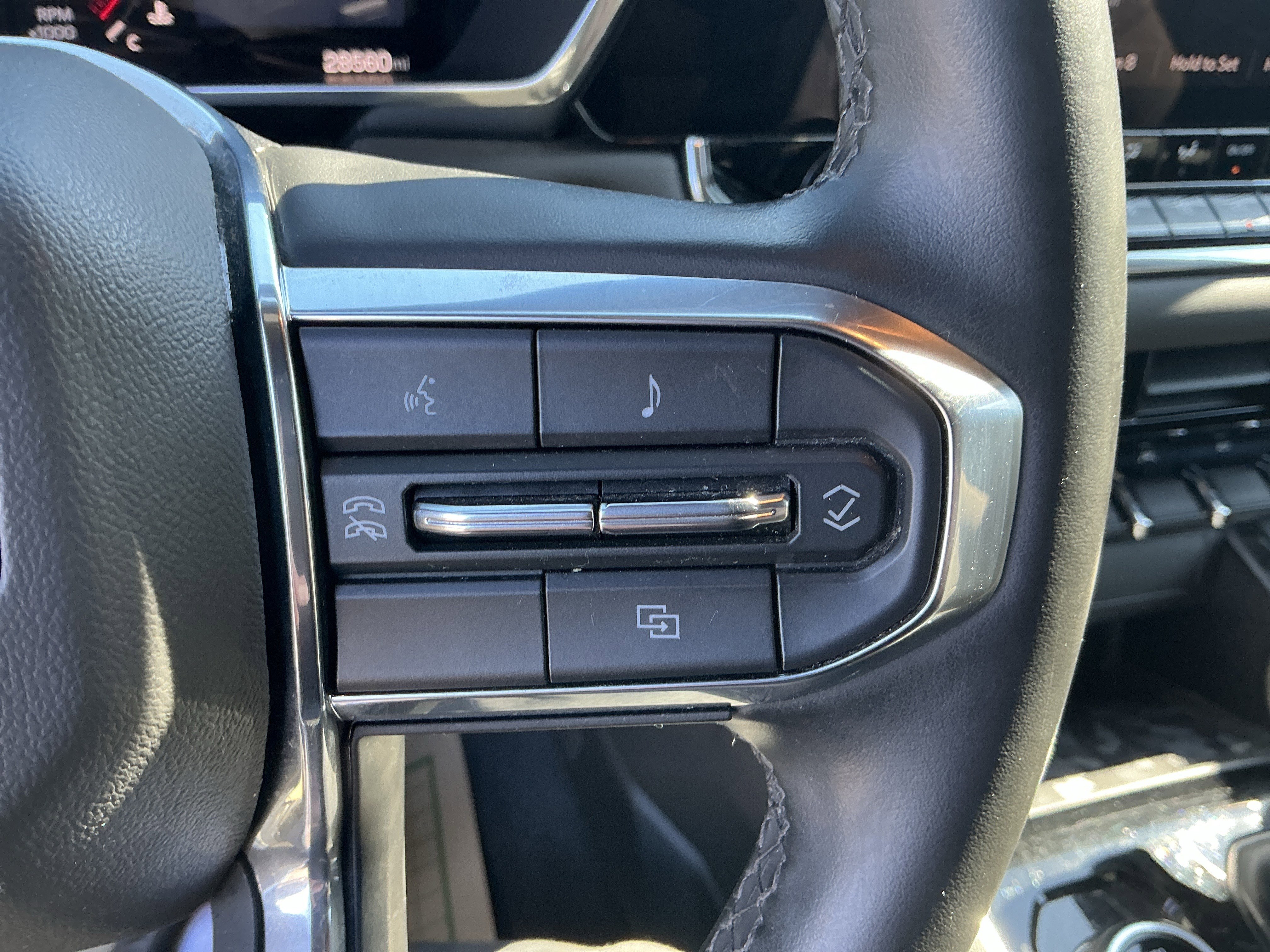 Used 2024 Onyx Black GMC 4WD Elevation image 18