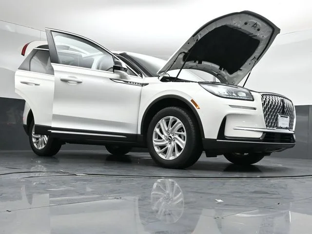 Used 2023 Pristine White Lincoln Standard image 48