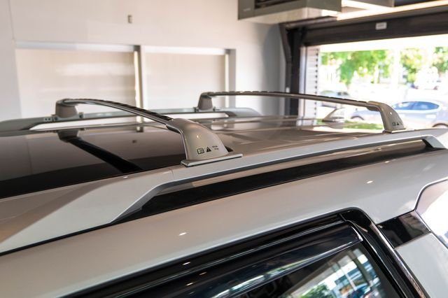 Used 2025 Silver Nissan Platinum image 11