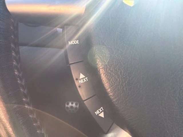 Used 2006 Blue Pontiac Base image 24