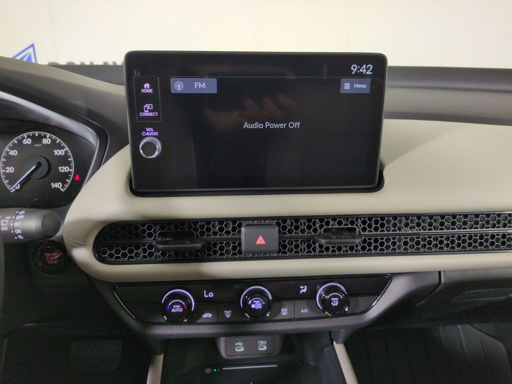 New 2027 Platinum White Pearl Honda LX image 18