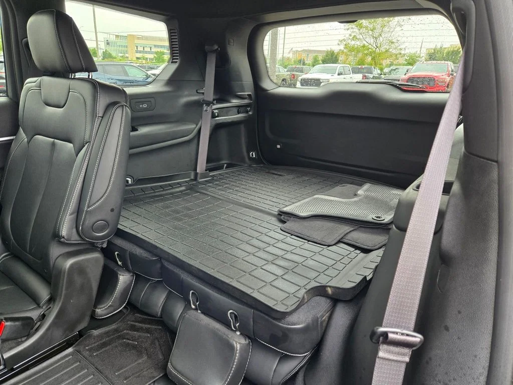 Used 2025 Black Jeep Limited image 31