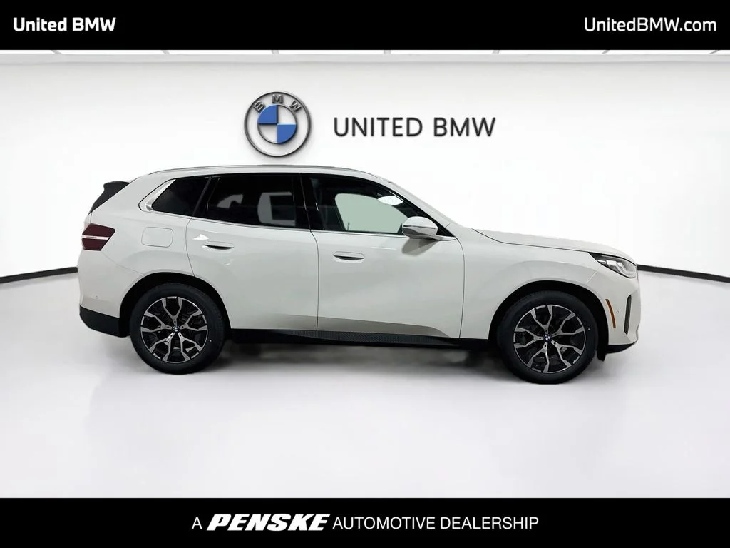 New 2026 Alpine White BMW 30 xDrive image 4