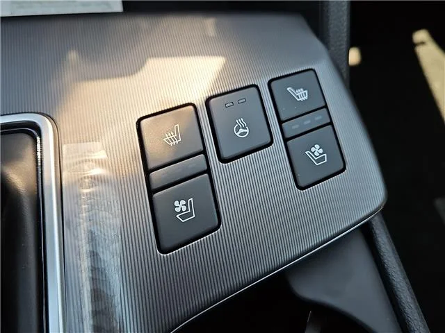 New 2026 Glacial White KIA SX-Prestige Front-Wheel Drive image 16