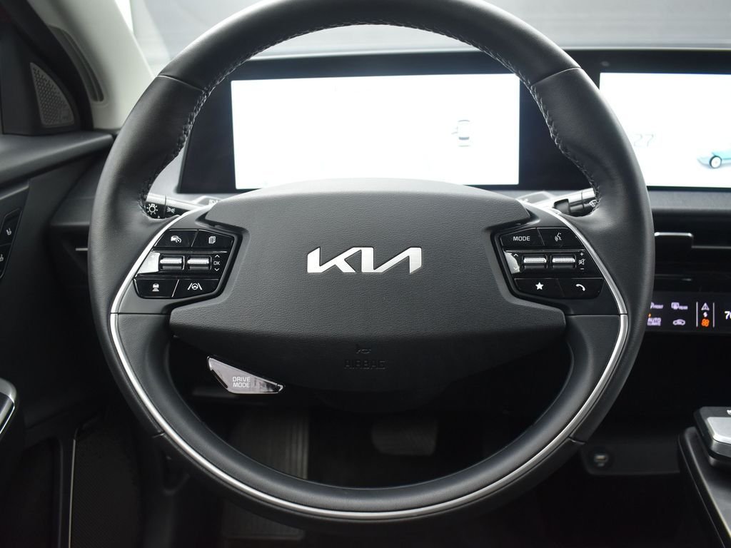 2022 KIA EV6 - Image 14