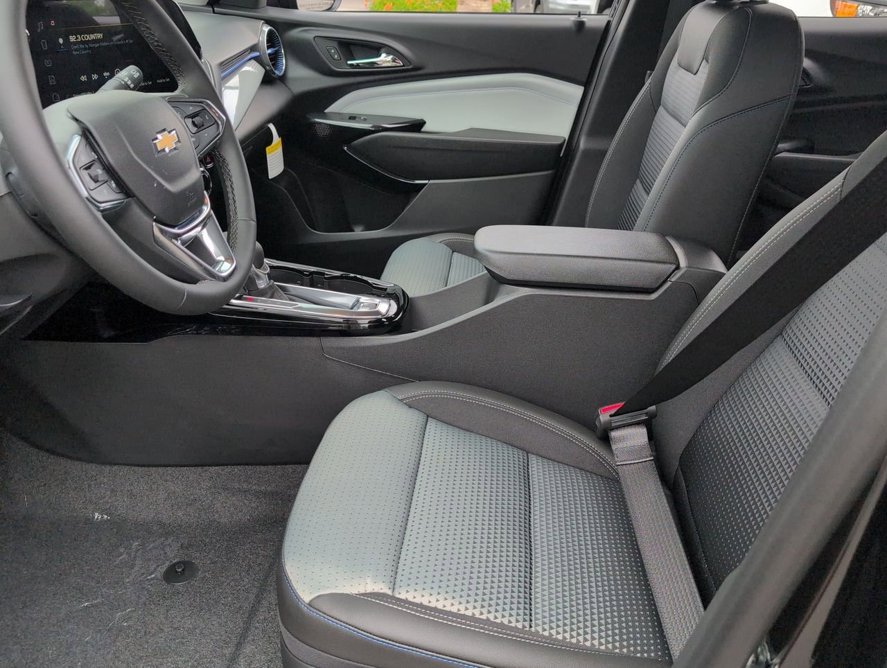 2026 Chevrolet Trax LT - Photo 18
