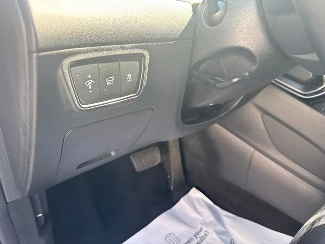 Used 2024 Gray Hyundai SEL image 29