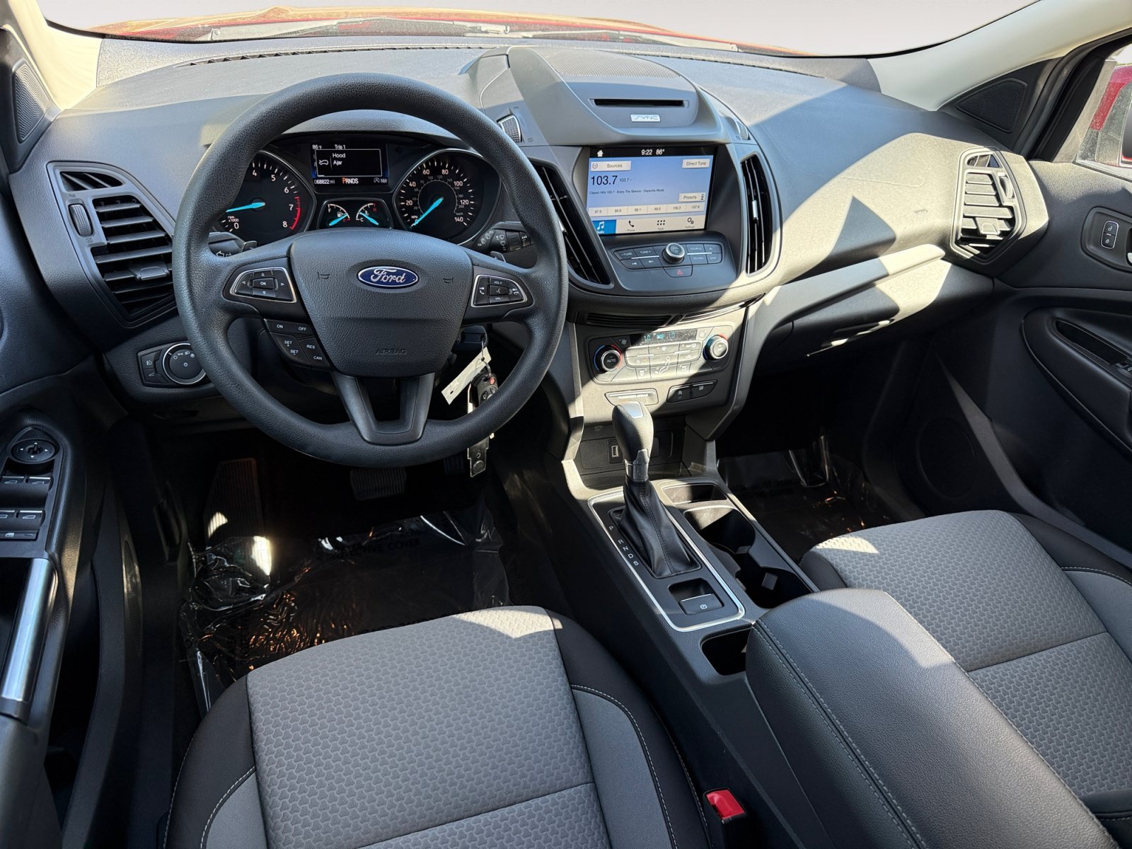 Used 2017 Ruby Red Metallic Ford SE image 15