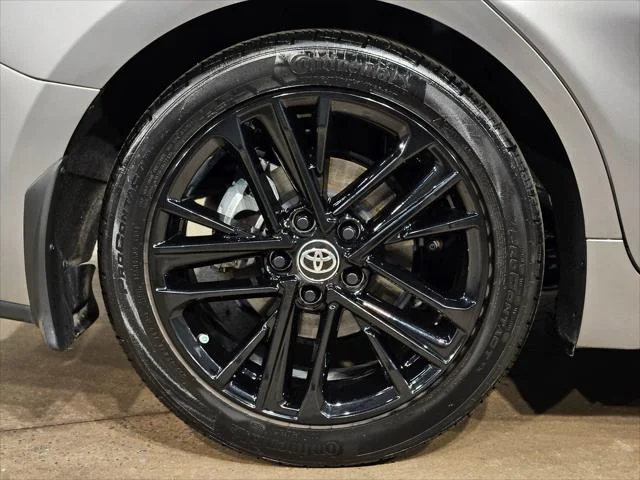 Certified Used 2025 PRECIOUS METAL Toyota  image 17