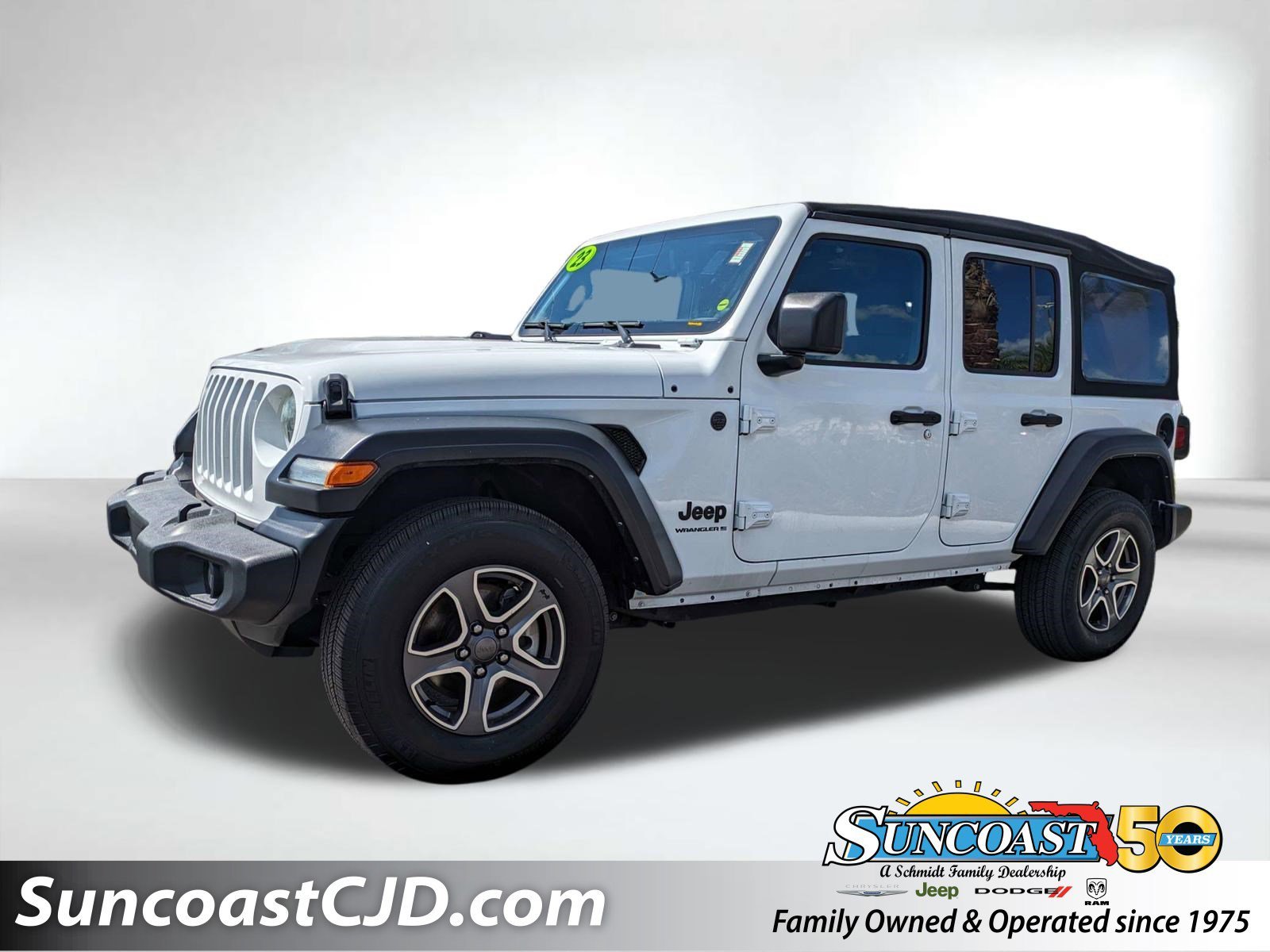 2023 Jeep Wrangler Sport S's photo