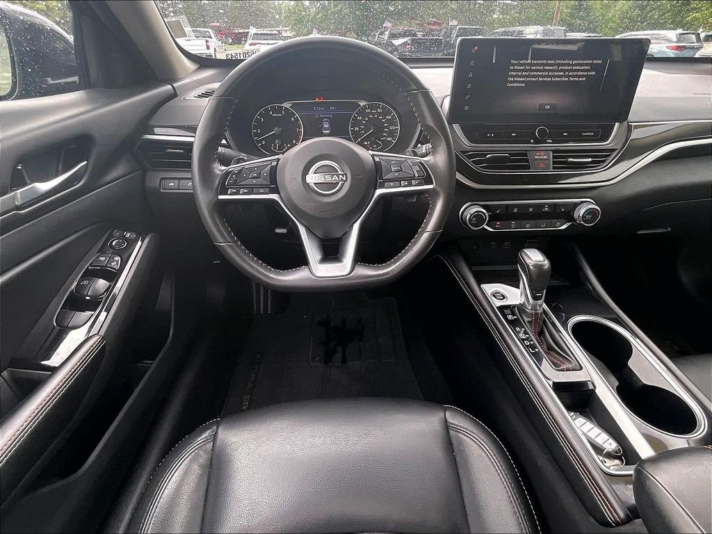 Used 2024 Black Nissan 2.5 SR image 17