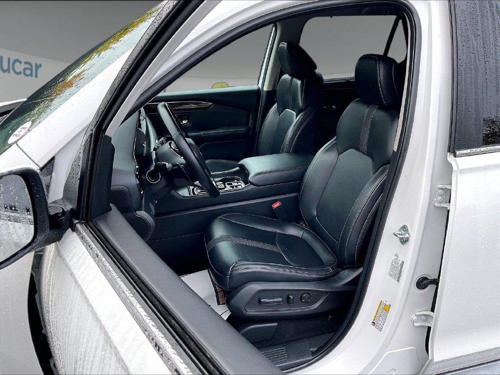 Used 2023 White Honda EX-L image 10