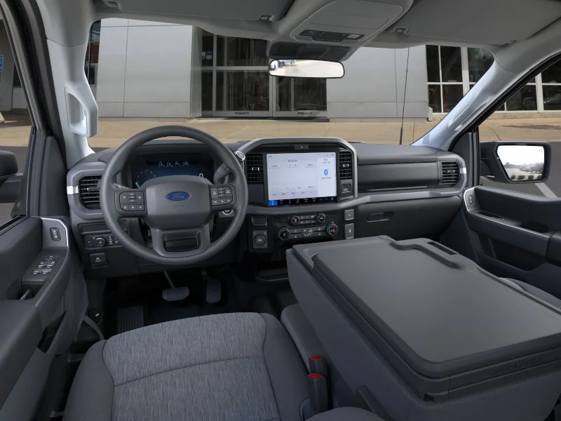 New 2026 Agate Black Metallic Ford XLT image 9