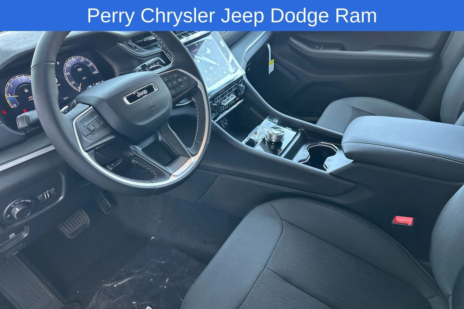 New 2026 Bright White Clear-Coat Exterior Paint Jeep Laredo image 6