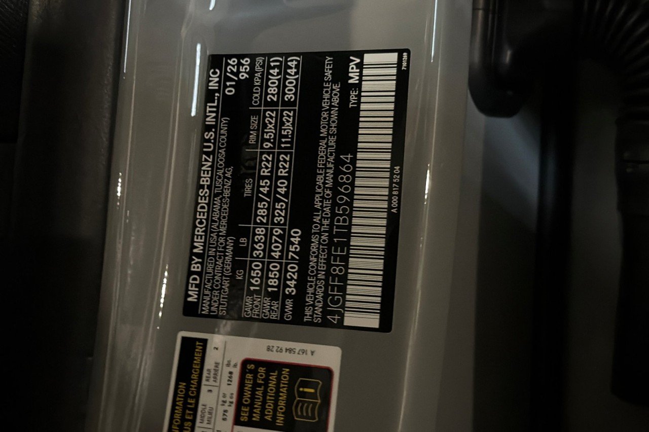New 2026 MANUFAKTUR Alpine Grey Mercedes-Benz GLS 580 4MATIC® SUV image 29