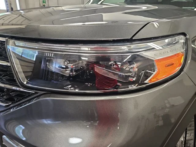 Used 2020 Gray Ford XLT image 29
