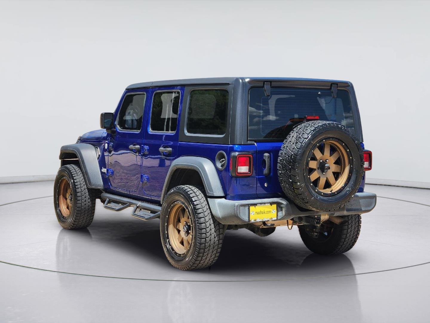 Used 2018 Ocean Blue Metallic Clearcoat Jeep Sport image 4