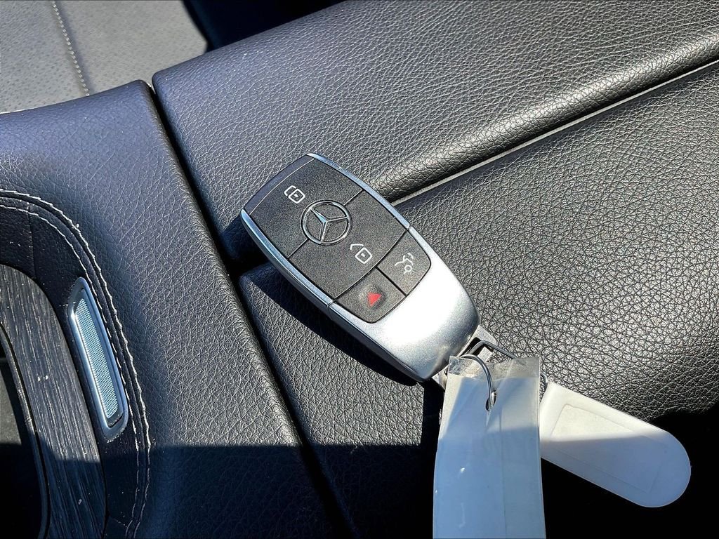 Used 2024 Silver Mercedes-Benz GLE 350 image 36