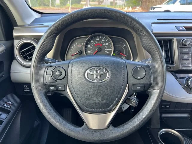 Used 2013 Barcelona Red Metallic Toyota XLE image 18