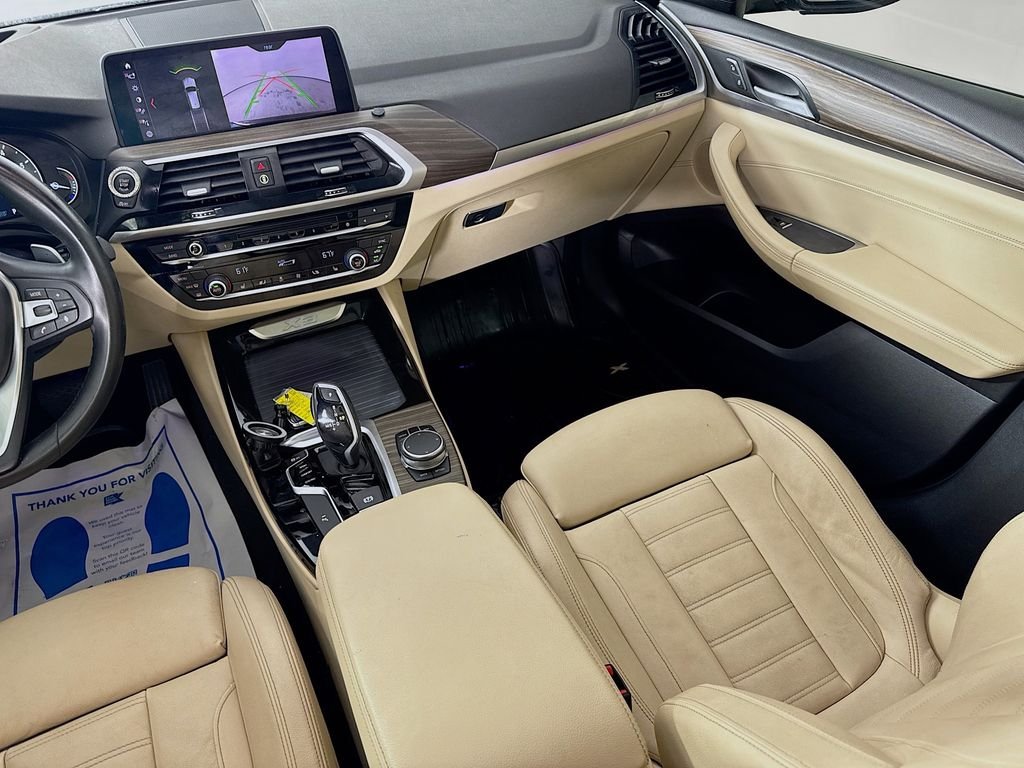 Used 2019 Black Sapphire Metallic BMW sDrive30i image 31