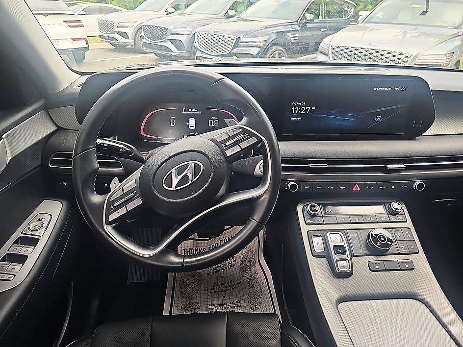 Used 2024 Abyss Black Pearl Hyundai SEL 7P image 16