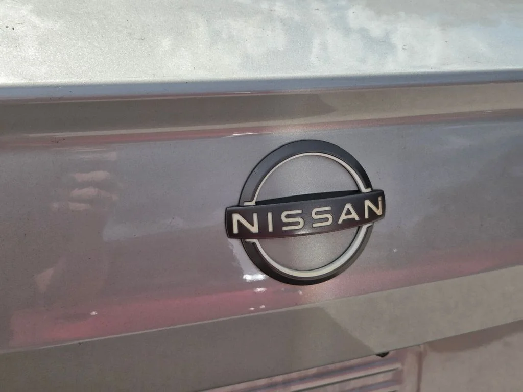 Used 2024 Silver Nissan 2.5 SV image 9