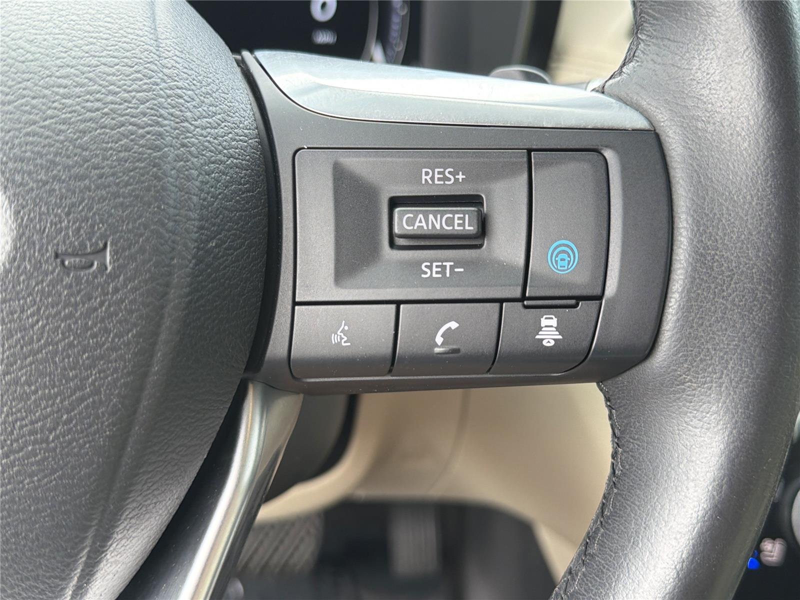 Used 2024 Mineral Black INFINITI LUXE image 17